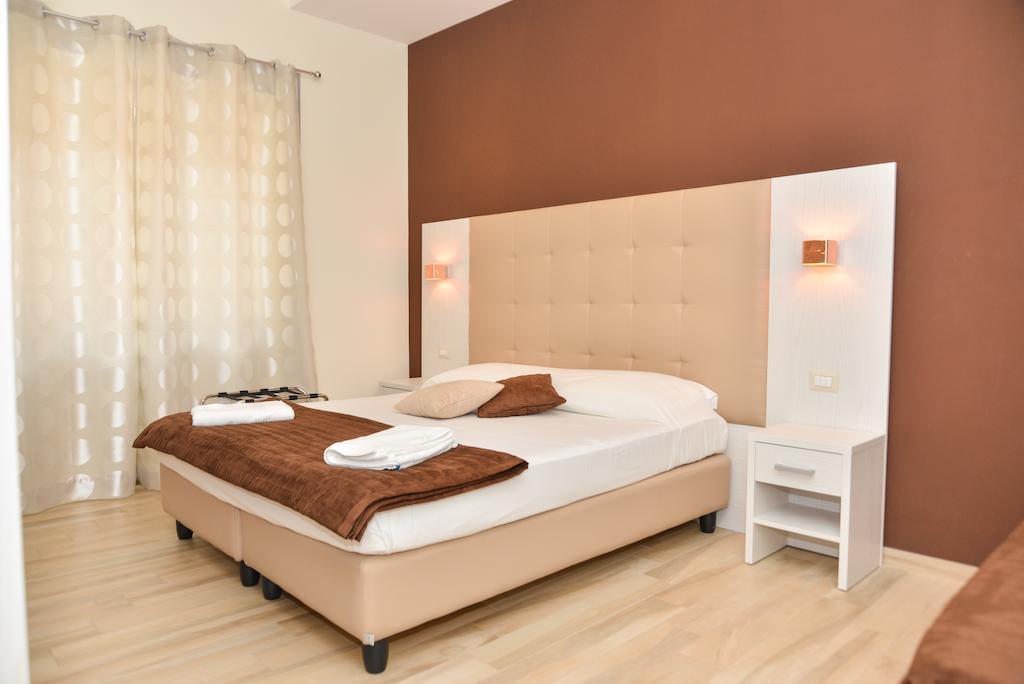 Your Rhome Rom Zimmer foto